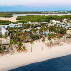 Vista aerea de playa Sunscape Coco Punta Cana
