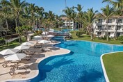 Wyndham Alltra Punta Cana pool with loungers
