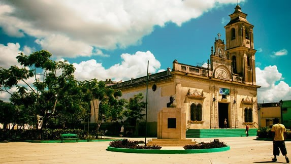 Church in a square of Sancti Spiritus