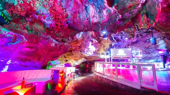 Imagine Cave Night club  Picture 1