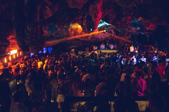 Imagine Cave Night club  Picture 3