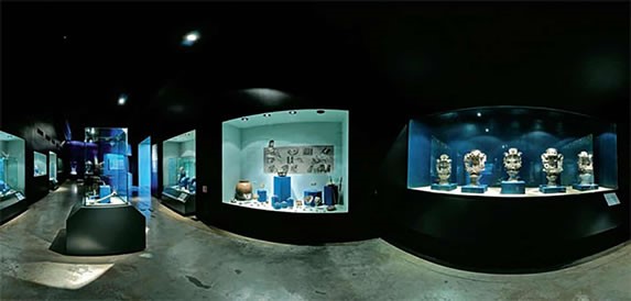 Exposition at the Maya Museum in Cancun