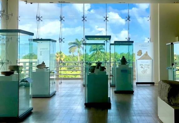 Exposition at the Maya Museum in Cancun