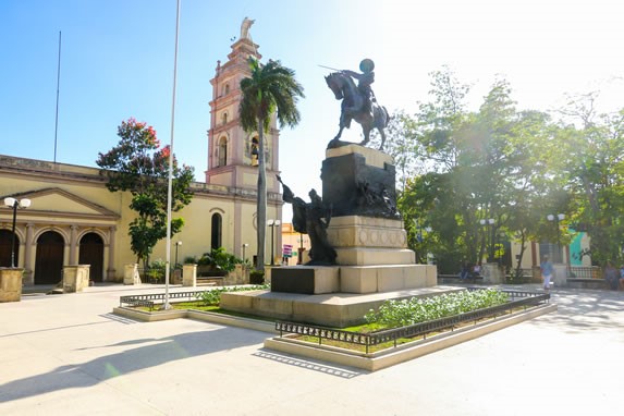 Estatua en el parque Ignacio Agramonte