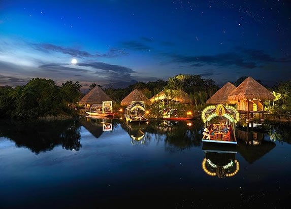 Xoximilco Floating Park, Riviera Maya