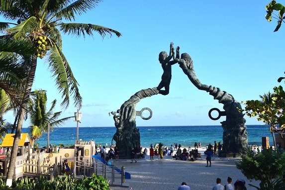 Los Fundadores park, Playa del Carmen