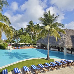 Pool at the Melia Las Americas hotel