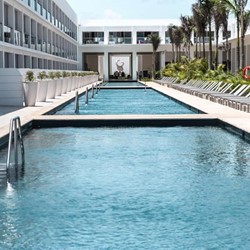Platinum Yucatan Princess hotel pool