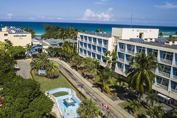 Foto aérea del hotel