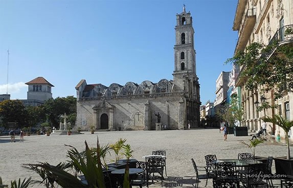 Exterior of the convent of San Francisco de Asis