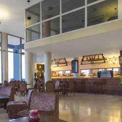 Bar del lobby del hotel Deauville