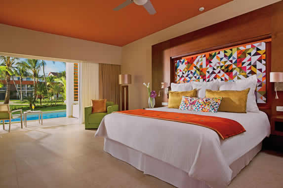 Breathless Punta Cana-Junior Suite Swim Up