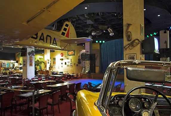 Interior del Cabaret Habana Cafe en Varadero