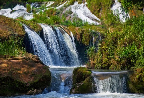 Waterfall in El Cubano park