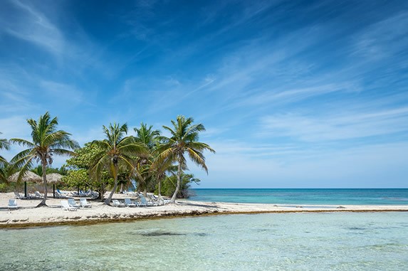 Vista de la playa en Cayo Iguana