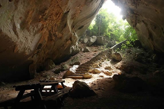 Caves in Pinar del Río