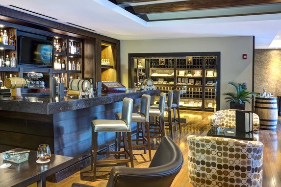Don Queco Cigar Bar Picture 2