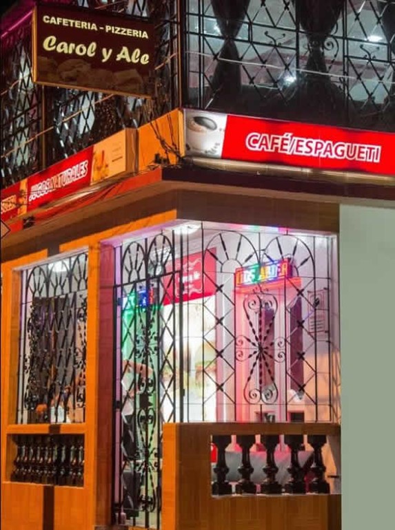 Facade of Carol y Ale restaurant