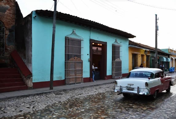 facade of the restaurant in colonial street.