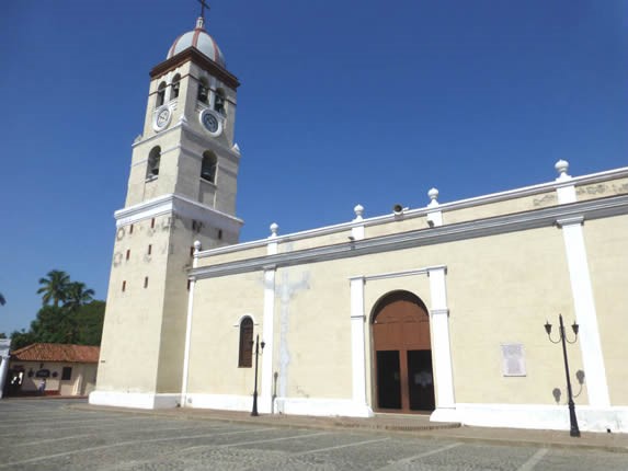 Catedral Del Santísimo Salvador De Bayamo Imagen 1