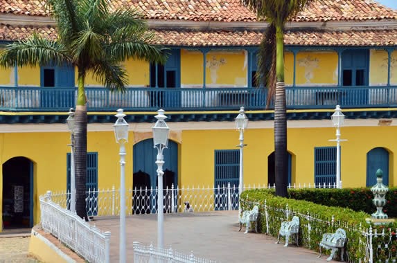Facade of the universal art gallery
