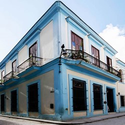 View of the facade of the Tejadillo hotel