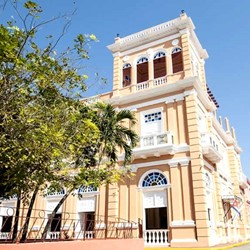 Facade of the Encanto Ordoño hotel