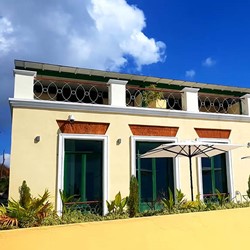 Facade of the La Popa hotel, Trinidad