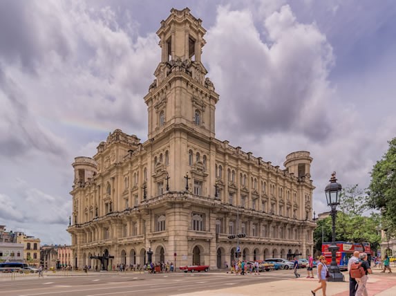 Fachada del Museo Nacional de Bellas Artes