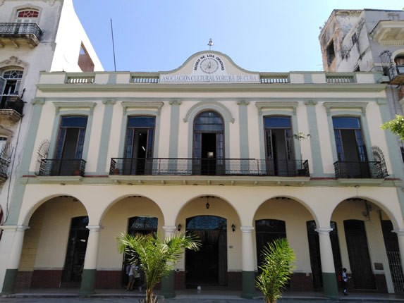 Fachada del museo Orishas 