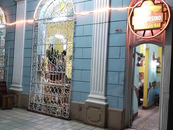 Fachada del restaurante El Campesino