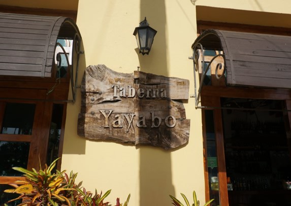 Entrance to the Yayabo tavern