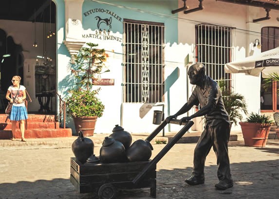 Outside the gallery Martha Jimenez
