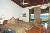 Two-bedded room with balcony and ocean view