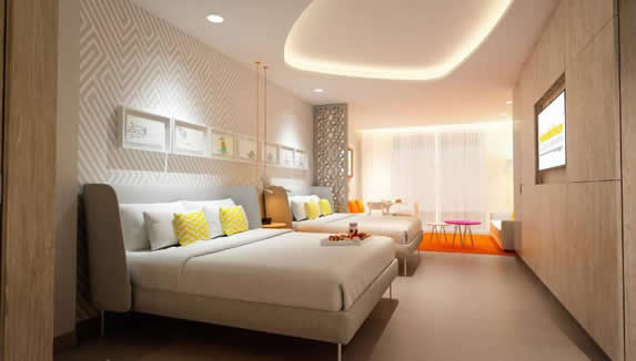 Penthouse Swim-Up Oceanfront Queen Suite Picture 4