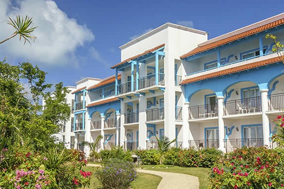 Vista de los jardines del hotel