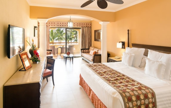 Junior Suite Ocean Front Premium Level Picture 3