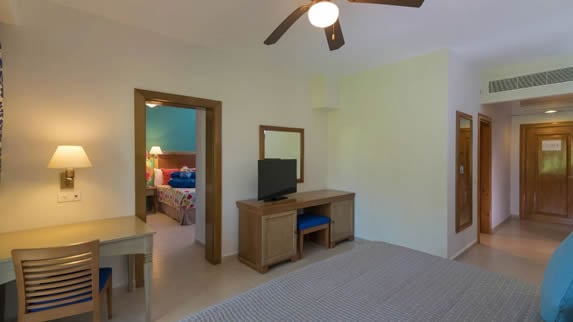 Family Master Suite Picture 4