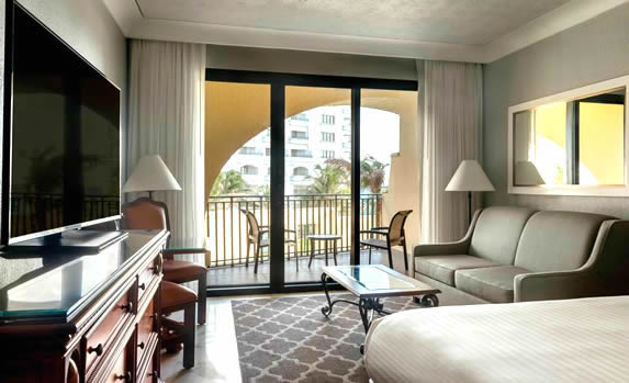 King with a balcony. Picture 3