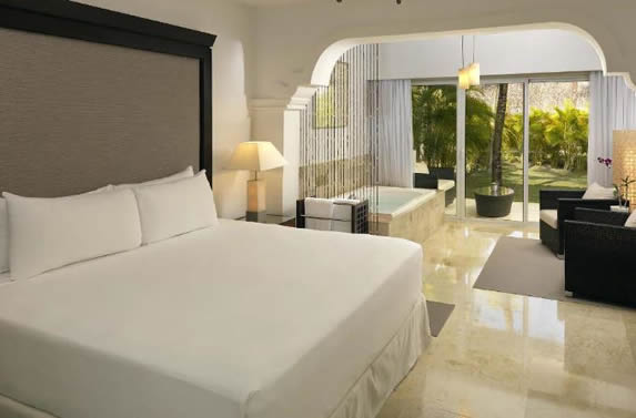 The Level Suite Beachside Picture 2