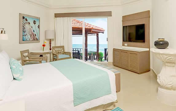 Junior Suite Beachfront Walk - Out Picture 4