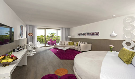 Honeymoon Suite Picture 4