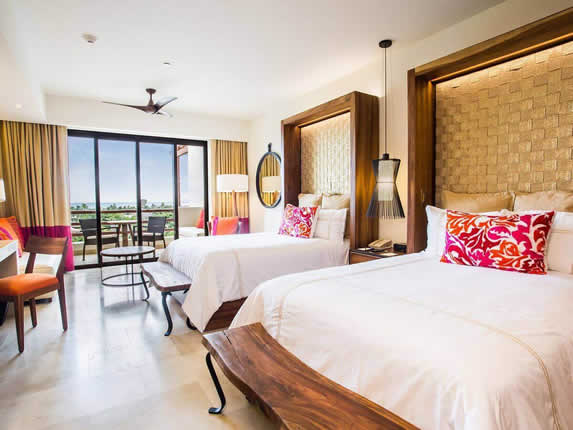 Junior Suite Ocean View Picture 2
