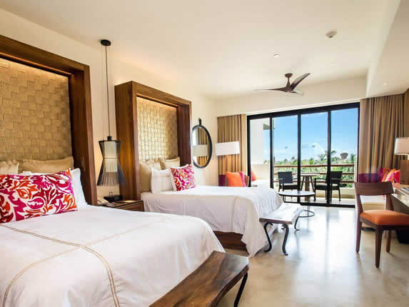 Junior Suite Partial Ocean View Picture 1
