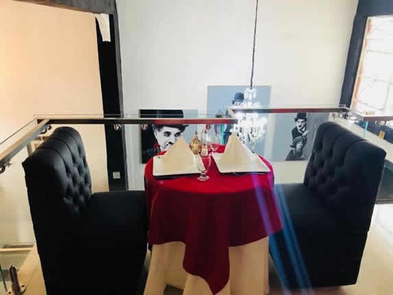 Table for two at El Gallardo restaurant