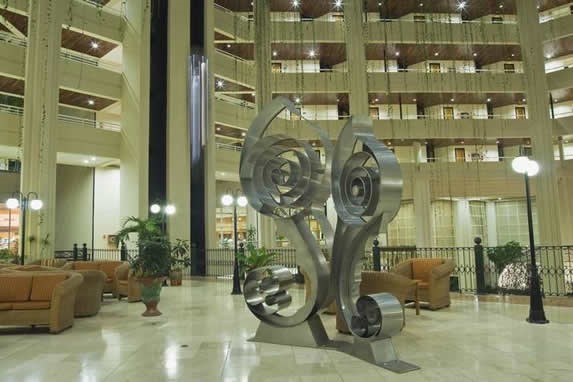 Lobby and reception of the Blau Varadero hotel