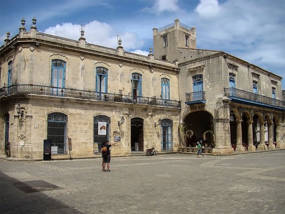 Mansiones que rodean la Plaza de La Catedral