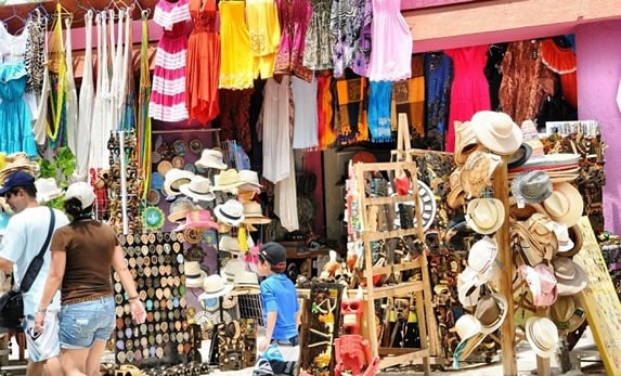 Coral Negro Market - Cancun