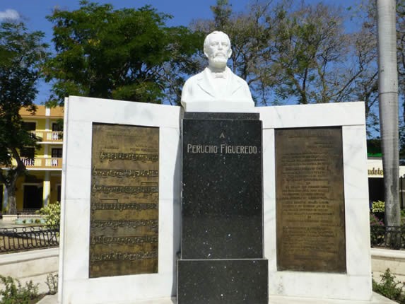 monument to Perucho Figueredo in a park