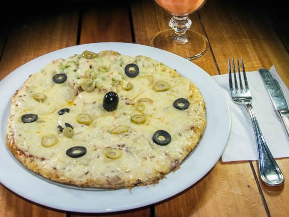 Pizza from Carol y Ale restaurant